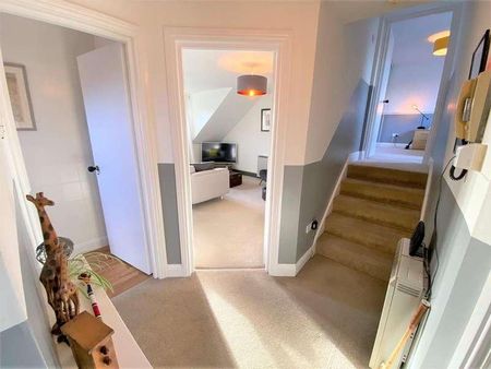 Wimborne Road, Bournemouth, Dorset, BH2 - Photo 5