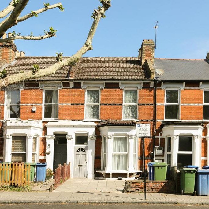 4 bedroom terraced house to rent - Photo 1
