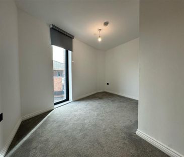 3 bedroom apartment to rent - Photo 1