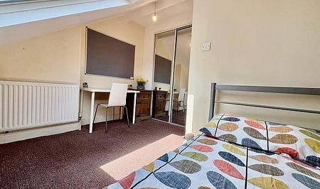 Fantastic 5 bedroom student property with 2 modern bathrooms - Photo 4