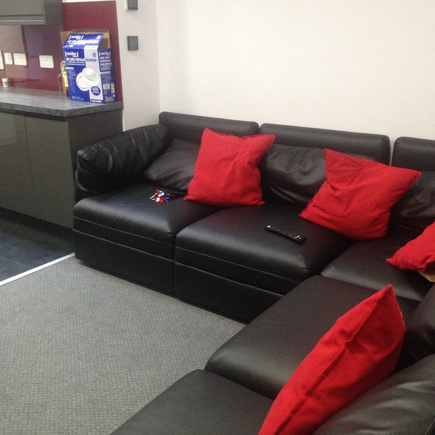 259 DAWLISH ROAD - Photo 1