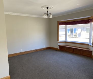 Beautiful in boulcott! - Photo 1