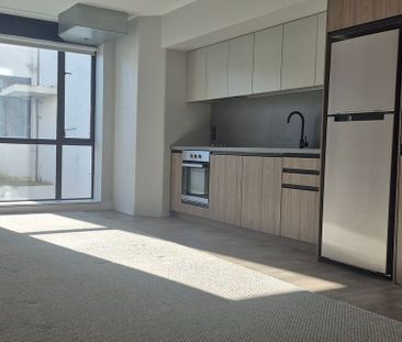 Chic 1BR Apartment in Hutt Central! (2 wks free) - Photo 1