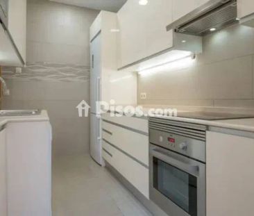 Piso en alquiler en Calle de Trafalgar - Foto 5