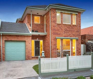 8 Flemming Avenue, Maribyrnong, VIC 3032 - Photo 2