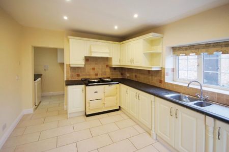 3 bedroom detached house to rent - Photo 5