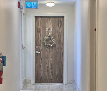 For Lease - 5 PAISLEY Boulevard Unit# 204, Mississauga, Ontario - Photo 6