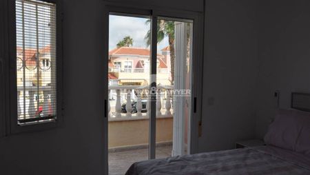 Fabulous 2 bedroom house in La Regia available to rent! - Photo 2
