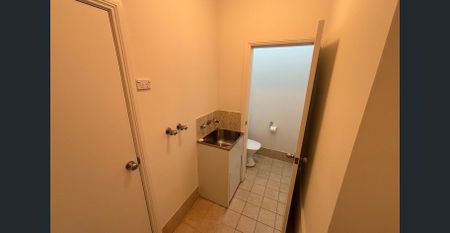 View Wednesday at 10.35am - 10.50am - Photo 4