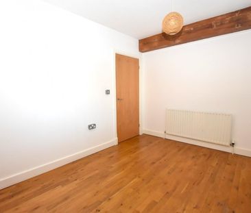 1 bedroom Flat To Let - Photo 3