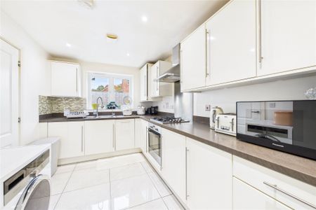 Thompson Way, Hampshire Thompson Way, Hampshire - Photo 3