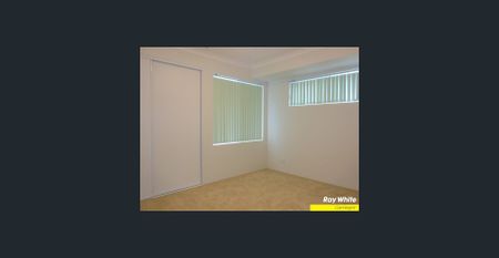 Neat & Low-Maintenance 3x2 Villa in a Handy Location - Photo 4