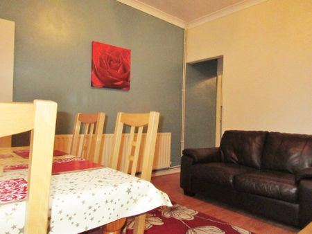 Eastleigh Road (3 bed) - Photo 3