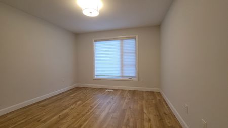 119 Superior Dr, Amherstview, ON K7N 0E5 - Photo 5