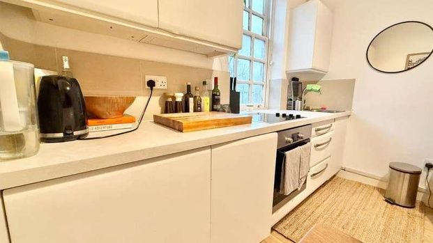 Rosecroft Avenue, Hampstead, London, NW3 - Photo 1