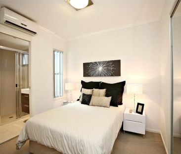 4/51 Lambert Road, INDOOROOPILLY - Photo 5