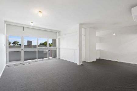 Unit 15/630 Toorak Road, - Photo 3