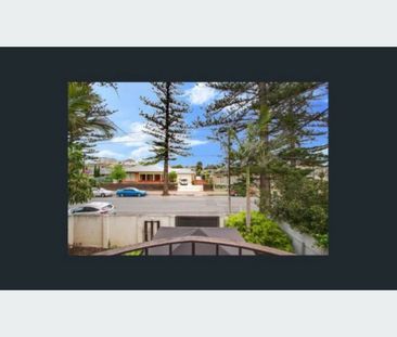 GREAT LOCATION, GREAT QUALITY OF LIVING AND FULLY FURNISHED. - Photo 3