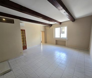 Location Appartement 3 pièces 89m² NIMES 30000 - Photo 2