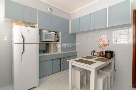 Casa com 4 quartos e 290m² para alugar em Vila Ipiranga, Porto Alegre. - Photo 3