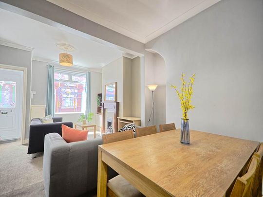 2 bedroom house share to rent - Photo 1