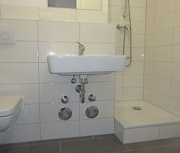 Renovierte 2-Zimmer-Wohnung mit 55,54 m² am Mittellandkanal sofort verfügbar - Photo 2