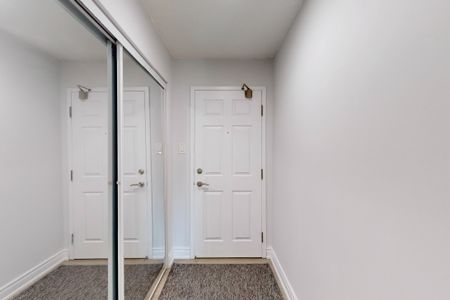 For Lease - 309 Major Mackenzie Drive Unit# 322, Richmond Hill, Ontario - Photo 4