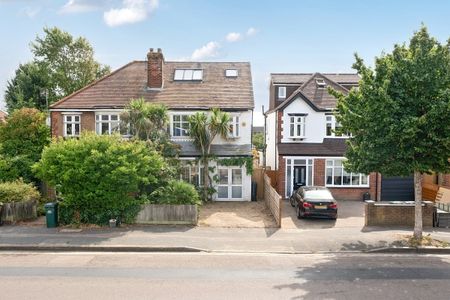 3 bedroom semi-detached house to rent - Photo 2