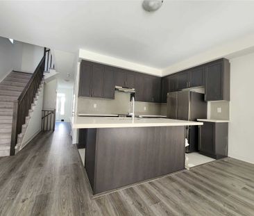 For Lease - 68 Copperhill Heights, Barrie, Ontario - Photo 1