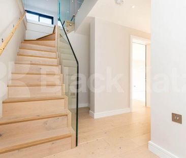 1,266 square foot Penthouse two bedroom and two bathrooms with a 18... - Photo 5