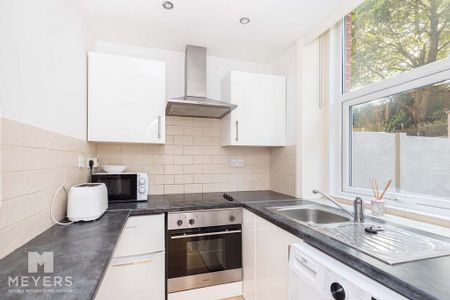 Studio to rent - Photo 3