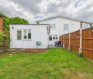 4 bedroom Semi-detached House - Oak Grove, Hatfield - Photo 3