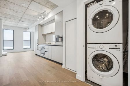 1720 Bayview Avenue #502 - Photo 2