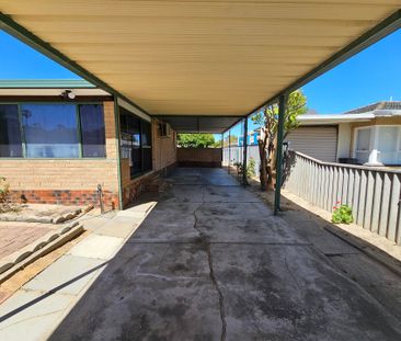 Super Clean & Fresh 4x1 **Open Wed 19th Nov 4.30pm to 4.45pm** - Photo 1