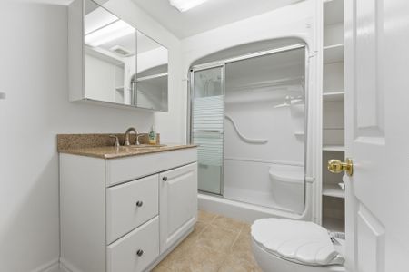 For Lease - 112 Kersey Crescent Unit# BSMT, Richmond Hill, Ontario - Photo 3