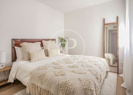 Flat for rent in Recoletos (Madrid) - Photo 2