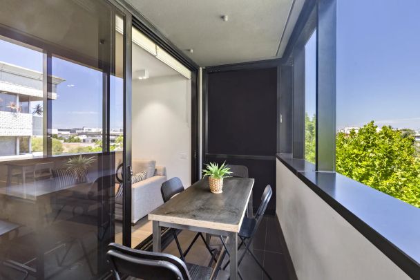 511/38 Cunningham Street, South Yarra. - Photo 1