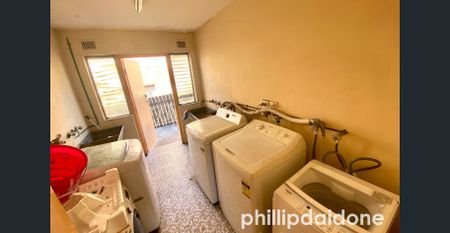 NEWLY RENOVATED 2 BEDROOM UNIT - Photo 2