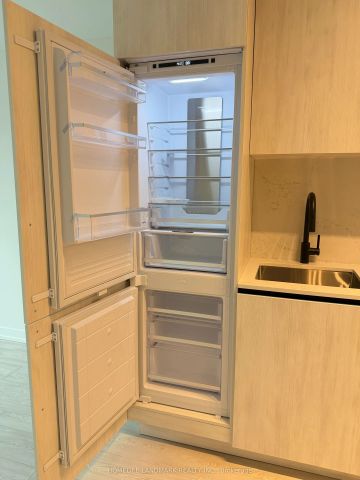 35 Parliament Street #822 - Photo 3