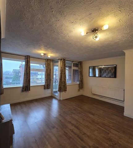 3 bedroom maisonette to rent - Photo 2