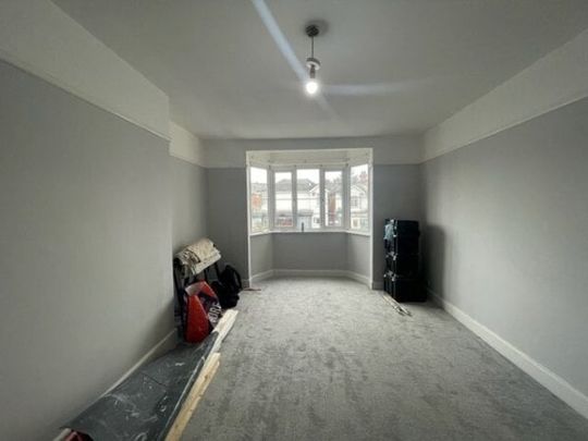 Charminster Road, Bournemouth - Photo 1