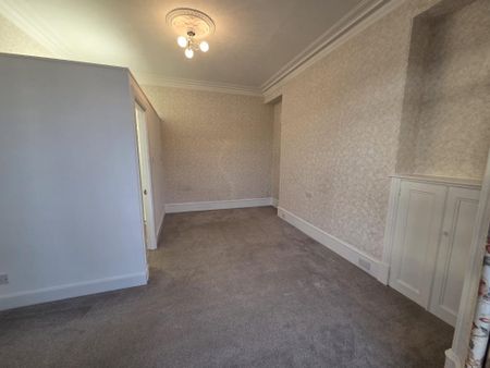 4 bedroom detached house to rent - Photo 5