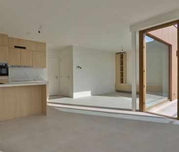 2 slpk BEN-appartement aan het station van Beveren! - Photo 1