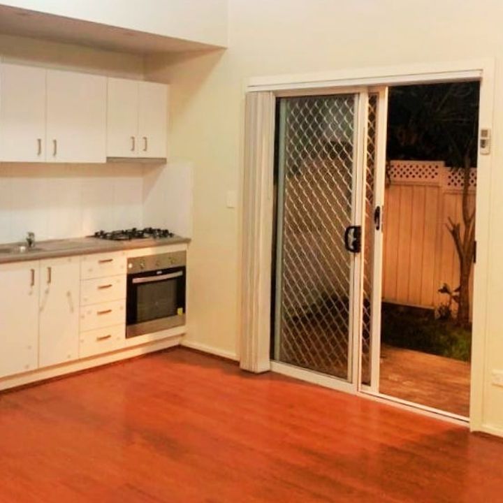574A Great Western Highway Pendle Hill NSW 2145 - Photo 1