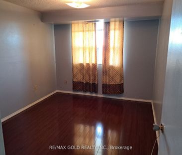 For Lease - 3 Lisa Street Unit# 911, Brampton, Ontario - Photo 2