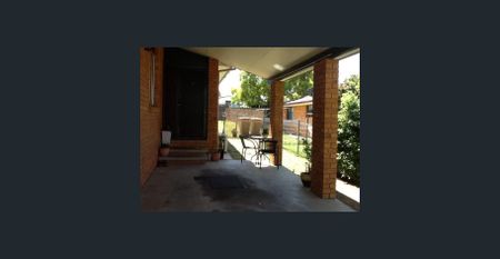 TWO BEDROOM DUPLEX WITH ENCLOSED BACK YARD - Photo 5