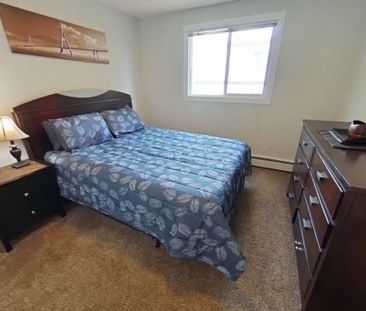 Unit 308, 3811 - 54 Avenue, Red Deer AB - Photo 4