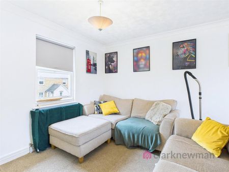 2 bedroom maisonette to rent - Photo 2