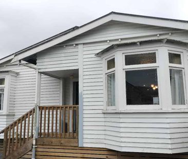 Central Living - Photo 4