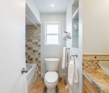 For Lease - 67 Glenburn Avenue Unit# main, Toronto, Ontario - Photo 3